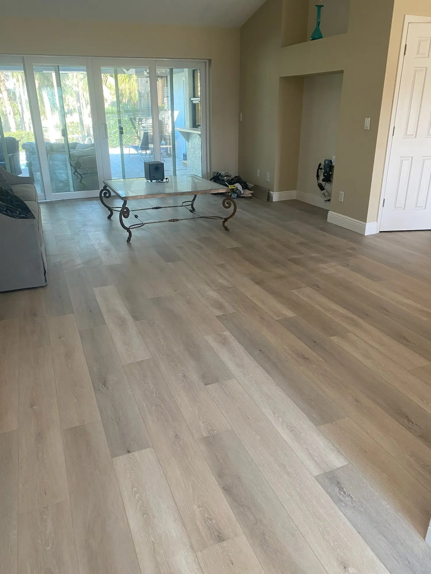 Vinyl plank (LVP) by Rauen Floor